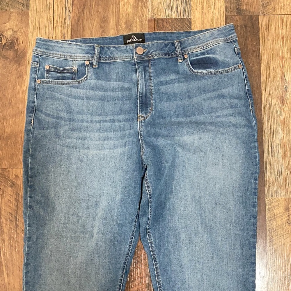 Jordache jeans Women’s 18 Plus size blue denim jean new without tag straight leg - Picture 2 of 5